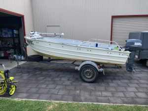 1988 Brooker Aluminium boat 