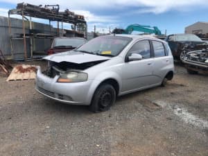 WRECKING HOLDEN TK BARINA 1.6 LITRE 5 SPEED MANUAL SPARE PARTS CHEAP