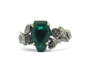 14K Synthetic Kite Cut Emerald & 0.08Cts TDW Ladies Ring 204058