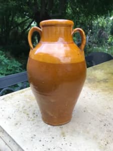Italian Capasoni Wine Vase