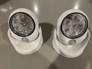 Motion Activated 360 Rotating Wireless Cordless Lights x 2