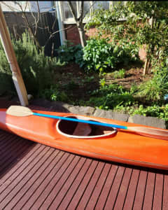 Kayak / canoe / boat & paddle