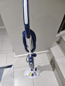 Hoover dual steam plus mop, hardly used