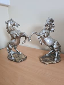 Set Of Decorative Horses - As New Condition 