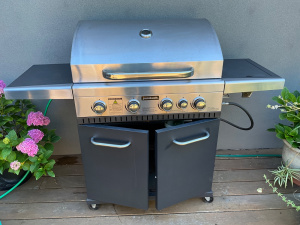 Jumbuck 4 burner hooded stardom bbq with side burner hotsell