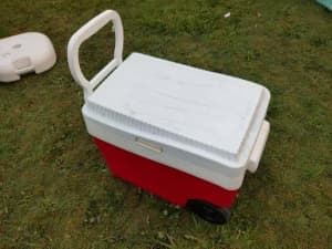 Large esky with wheels and handle $45