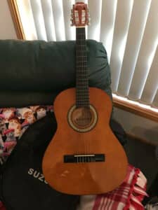 suzuki acoustic guitar price