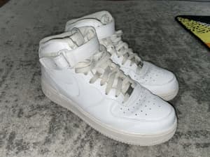 Nike Air Force 1 mid Size 11 mens
