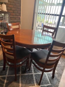 offer up dining room sets