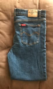 AMCO Bull DENIM, Stretchy, Size 36, Pick up Avondale Heights 3034, Vic