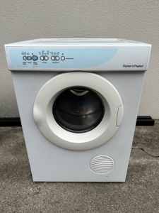 Fisher&Paykel 4.5KG Dryer Near New $180 Can Deliver
