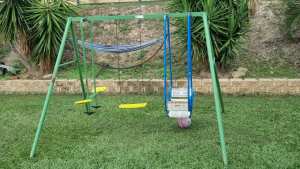 Kids - Hills swing set