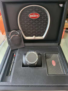 Bugatti smart watch 
