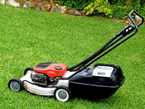 Victa Lawn Mower - Excellent Condition