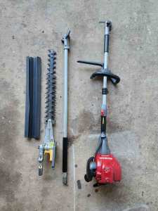Honda VersaTool Powerhead UMC425U & hedge trimmer attachments