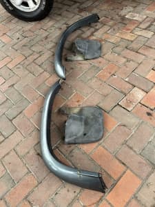 Toyota Hilux LN-106 Front OEM fender flare and mudguards