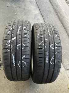 Second hand 2x 215/60R16 tyres