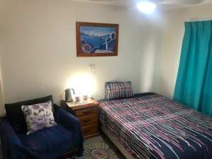 Self sufficient, furnished room for working single in North Lakes