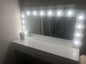 Makeup vanity mirror and drawers
