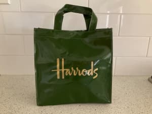 Wanted: Harrods Bag….Iconic Green