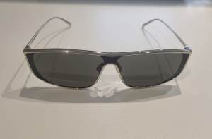 Brand New Genuine Saint Laurent SL 605 Luna Sunglasses