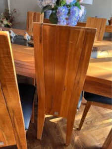Buffet Table with 8 Dinning chairs
