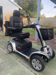 Mobility Scooter / Gopher Pride Pathrider 130XL
