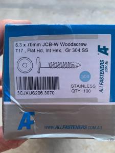 Stainless steel JCB screw type 17 (2000 off)