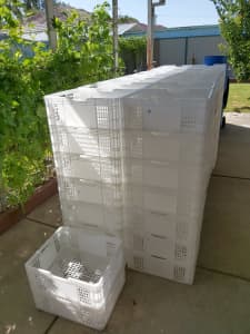 stackable plastic crates 45 x 35 x 17cm