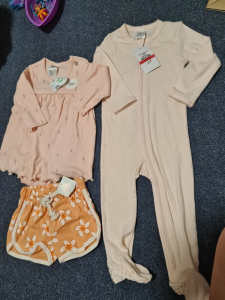 Baby girl clothing bnwt size 0 1/2s 