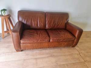 Freedom Estate 2.5 Seater Leather Lounge Sofa RRP $3700