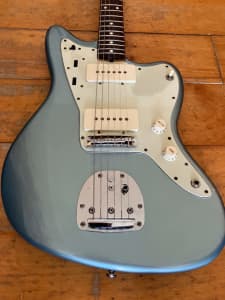 Fender AVRI 62 Jazzmaster