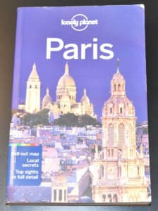 LONELY PLANET - PARIS - 10th Edition, 1995 - Travel Guide - EUC