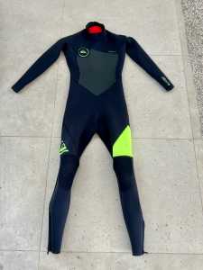 Quicksilver Youth Size 10 3/2mm Steamer Wetsuit