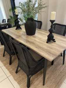 1.8M dining Table