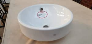 Brand new round sink, Never used. Overbench with overflow. 450mm