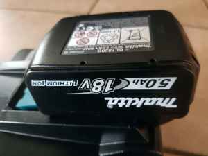 Makita 18v dual charger Batteries BRAND NEW WITH WARRANTY