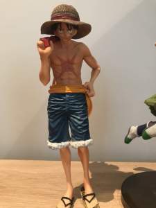 Luffy One piece figure
