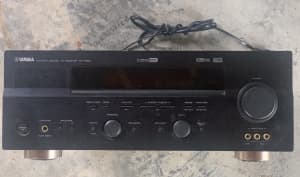 Yamaha RX-V550 Receiver / surround sound - for parts only