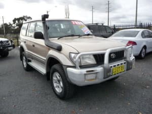 2000 Toyota Land Cruiser PRADO GXL (4x4) 3.4 V6 Auto 8 Seater 