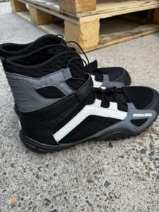 Seadoo water shoes men’s US 12