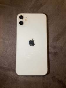 IPHONE 11 WHITE, EXCELLENT CONDITION, NO ISSUES