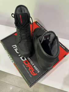 Moto Dry Motorcycle boots 