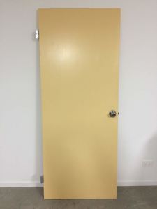 Hume Internal Door MDF with Lockable Door Handle and Key