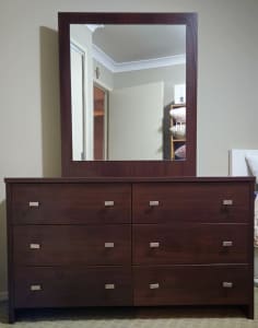 Vanity table / Dresser / Dressing Table with Mirror and 6 Drawers