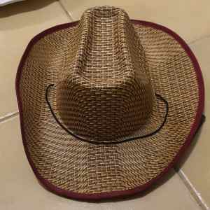 Straw cowboy wide brim hat, like NEW, Carlton pickup