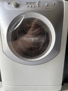 Ariston washing machine (80%new) Clearance