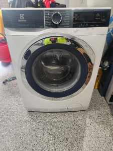 Electrolux 9kg washing machine