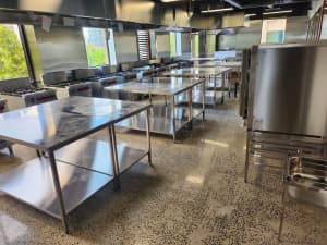 9B SCHOOLS & COMMERCIAL TRAINING KITCHENS - BRAND NEW FITOUT -ST KILDA