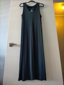 Black Susan Dress, size Medium. Near new condition. 